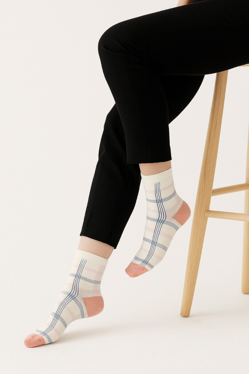 Korte Ankelstrømper Fra Socks Cph Creme Tern Str